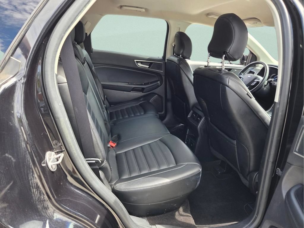 Used 2019 Black Metallic Ford SEL image 15