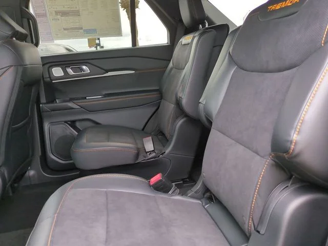 New 2026 Carbonized Gray Metallic Ford Tremor® image 14