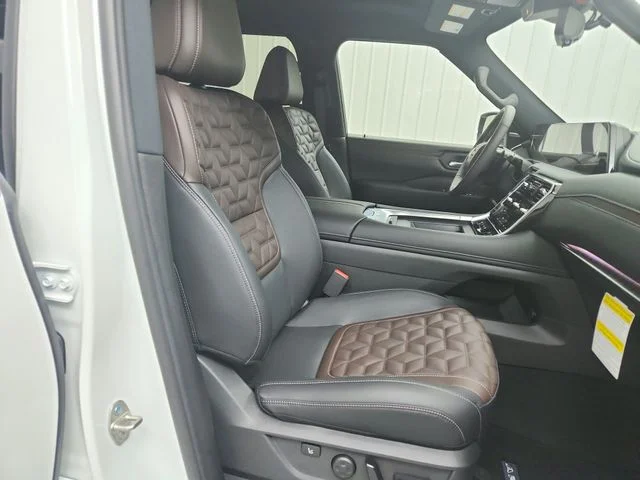 New 2026 White Nissan Platinum Reserve image 41