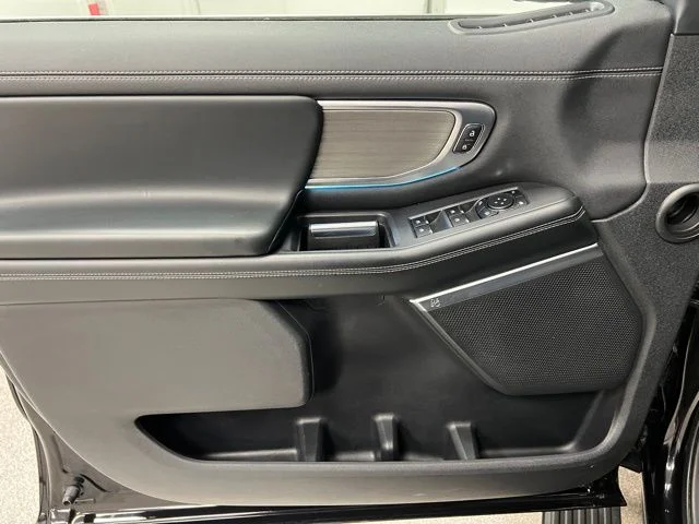 Used 2025 Black Ford Platinum image 22
