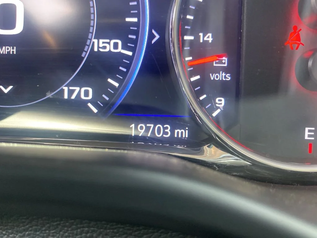 Used 2023 Black GMC SLT image 3
