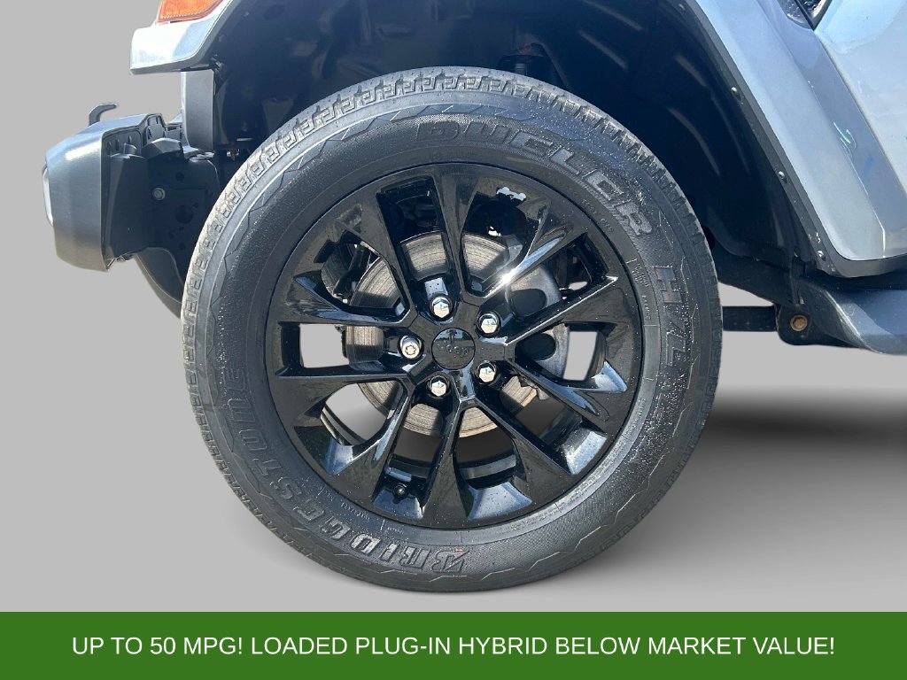 Used 2021 Silver Jeep Unlimited Sahara 4xe image 9