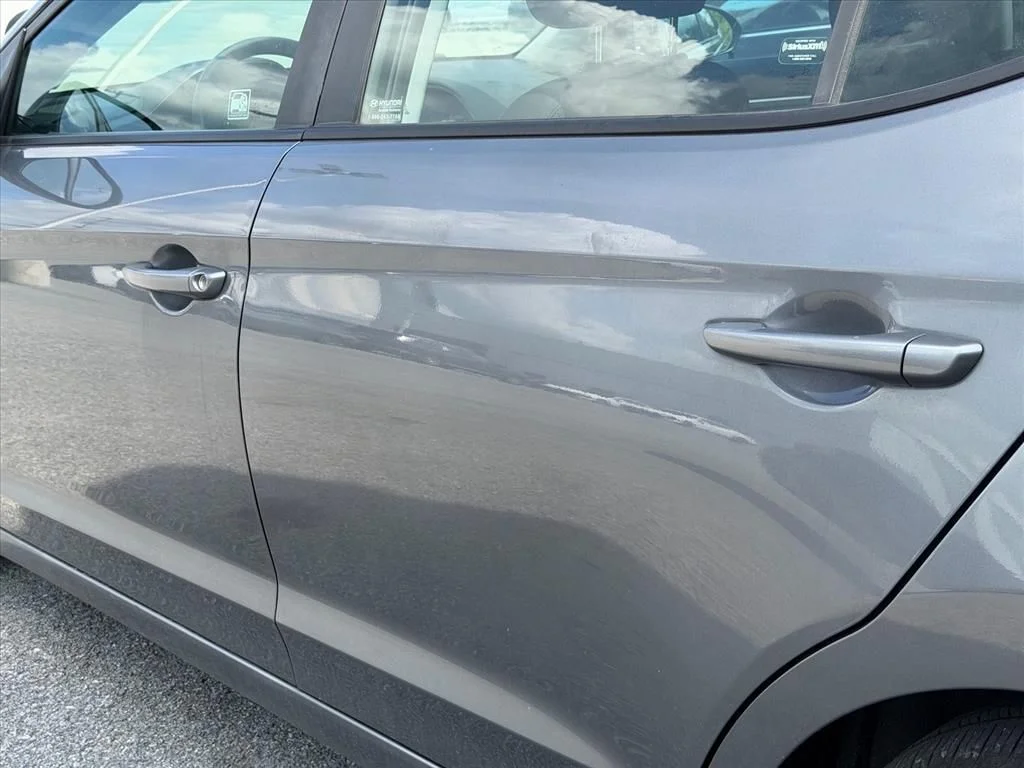 Used 2019 Gray Hyundai SEL image 10
