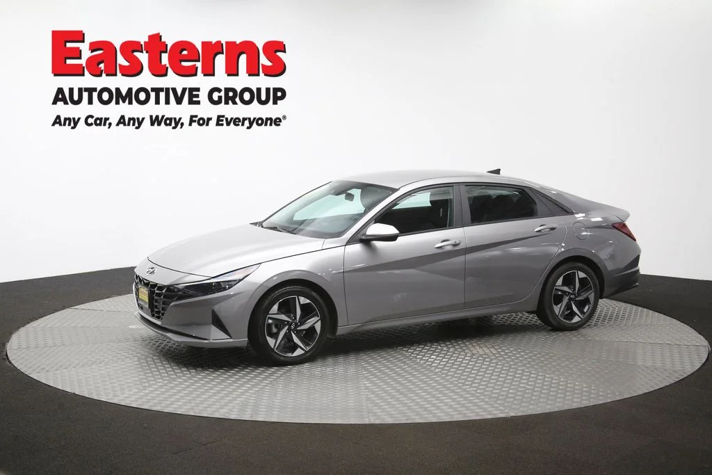 Used 2023 Silver Hyundai SEL image 52