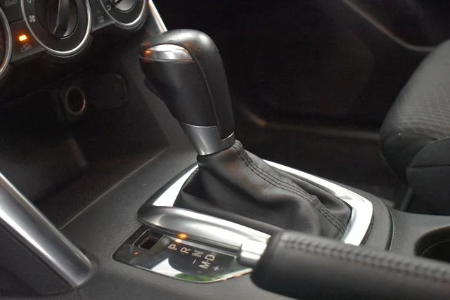 Used 2014 Silver Mazda Touring image 24