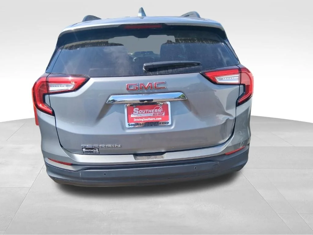Used 2023 Silver GMC SLE image 8