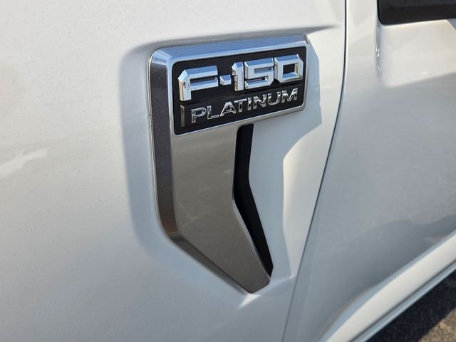 New 2026 Star White Metallic Tri-Coat Ford Platinum image 42