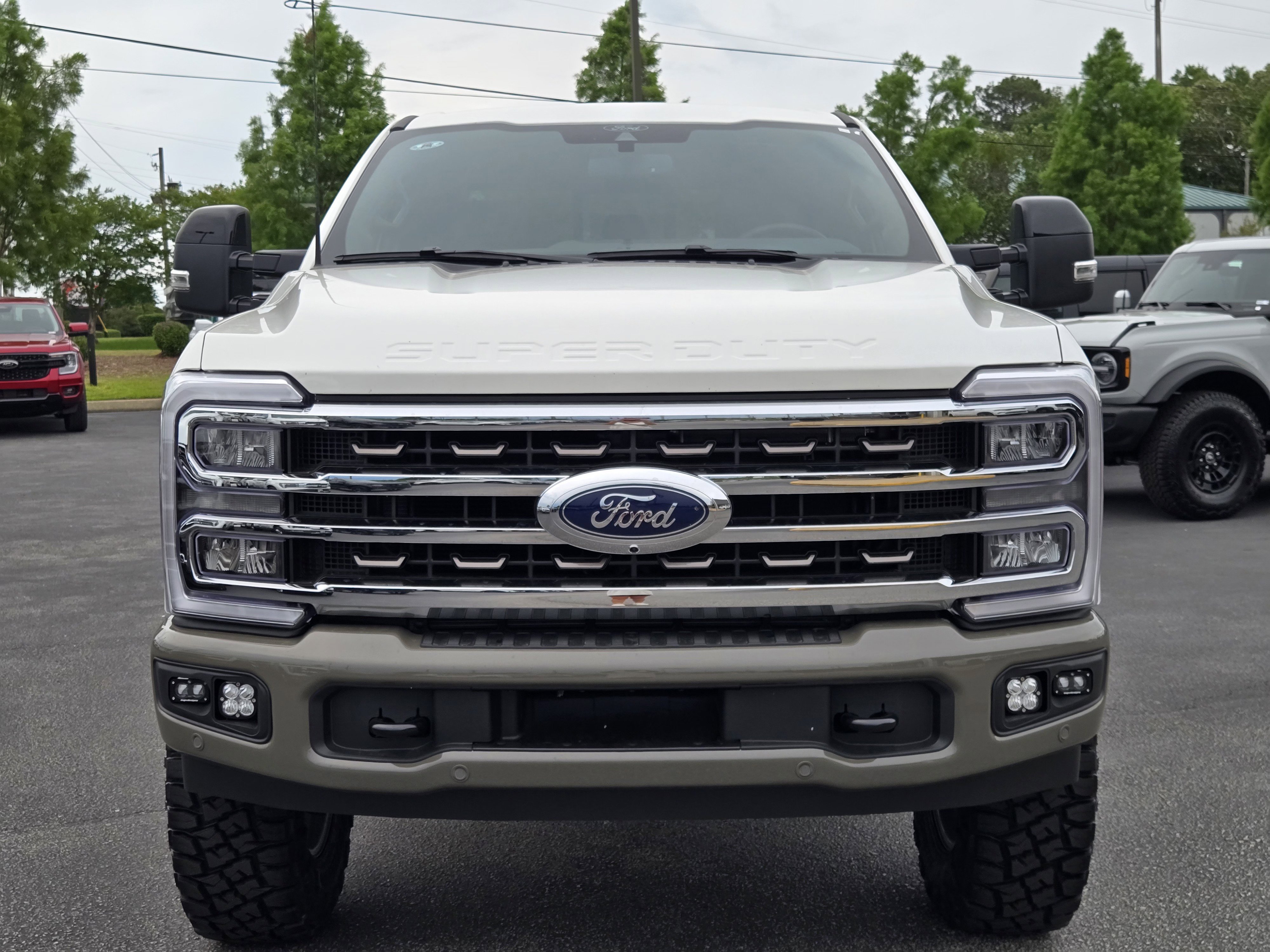 New 2026 STAR WHITE Ford King Ranch image 3