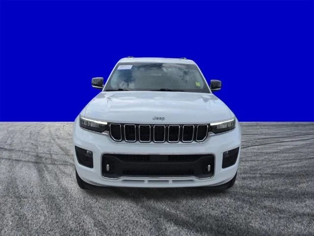 Certified Used 2023 Bright White Clearcoat Jeep Overland image 9