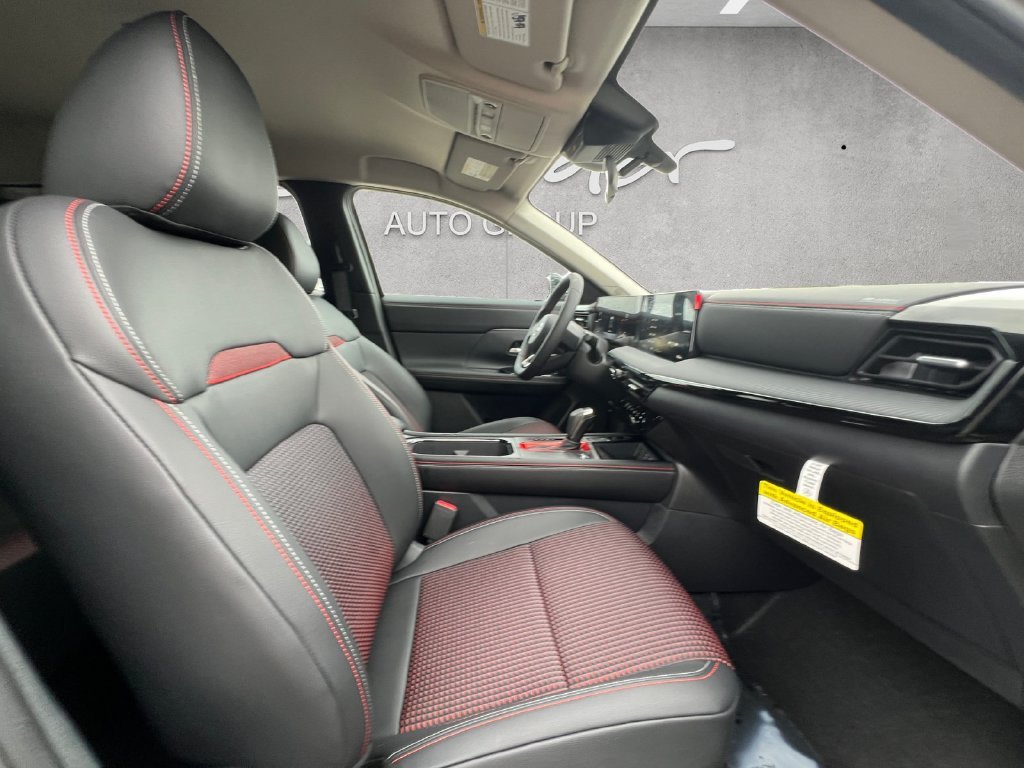 New 2027 Canyon Bronze Metallic Nissan SR image 25