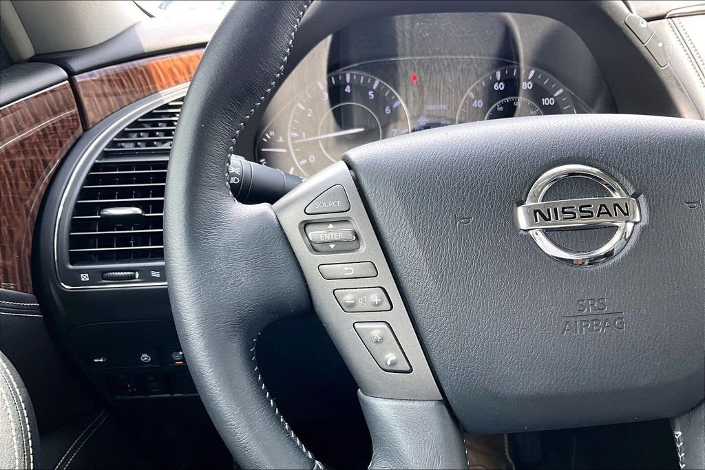 Used 2019 White Nissan Platinum image 9