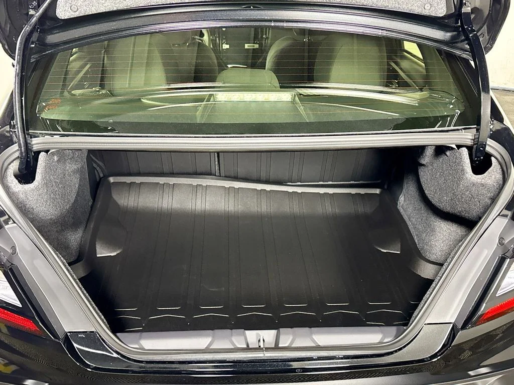 New 2026 CRYSTAL BLACK SILICA Subaru Premium image 21