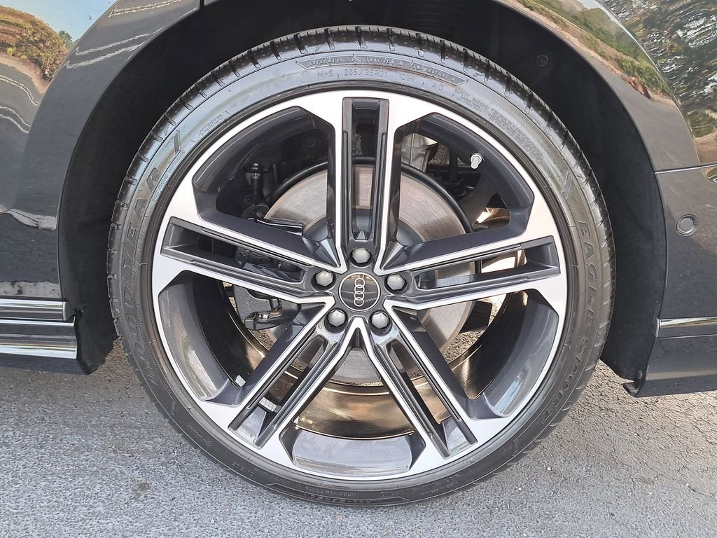 2025 Audi A8 Base - Photo 8