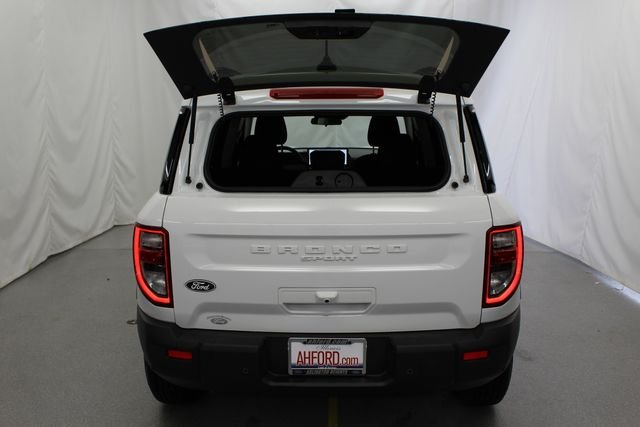 New 2026 White Ford Big Bend image 13
