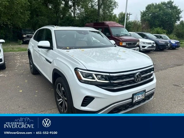 2023 Volkswagen Atlas Cross Sport 2.0T SEL 4MOTION's photo