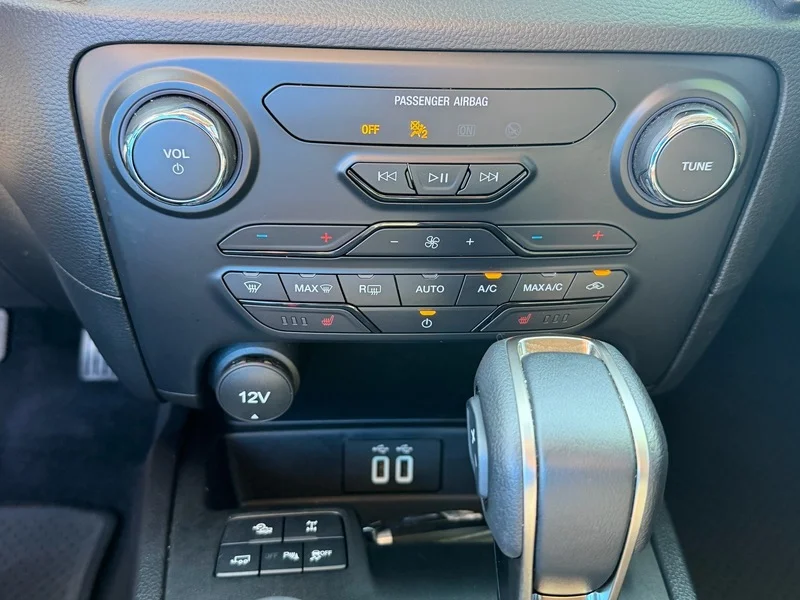 Used 2023 Orange Ford XL image 12