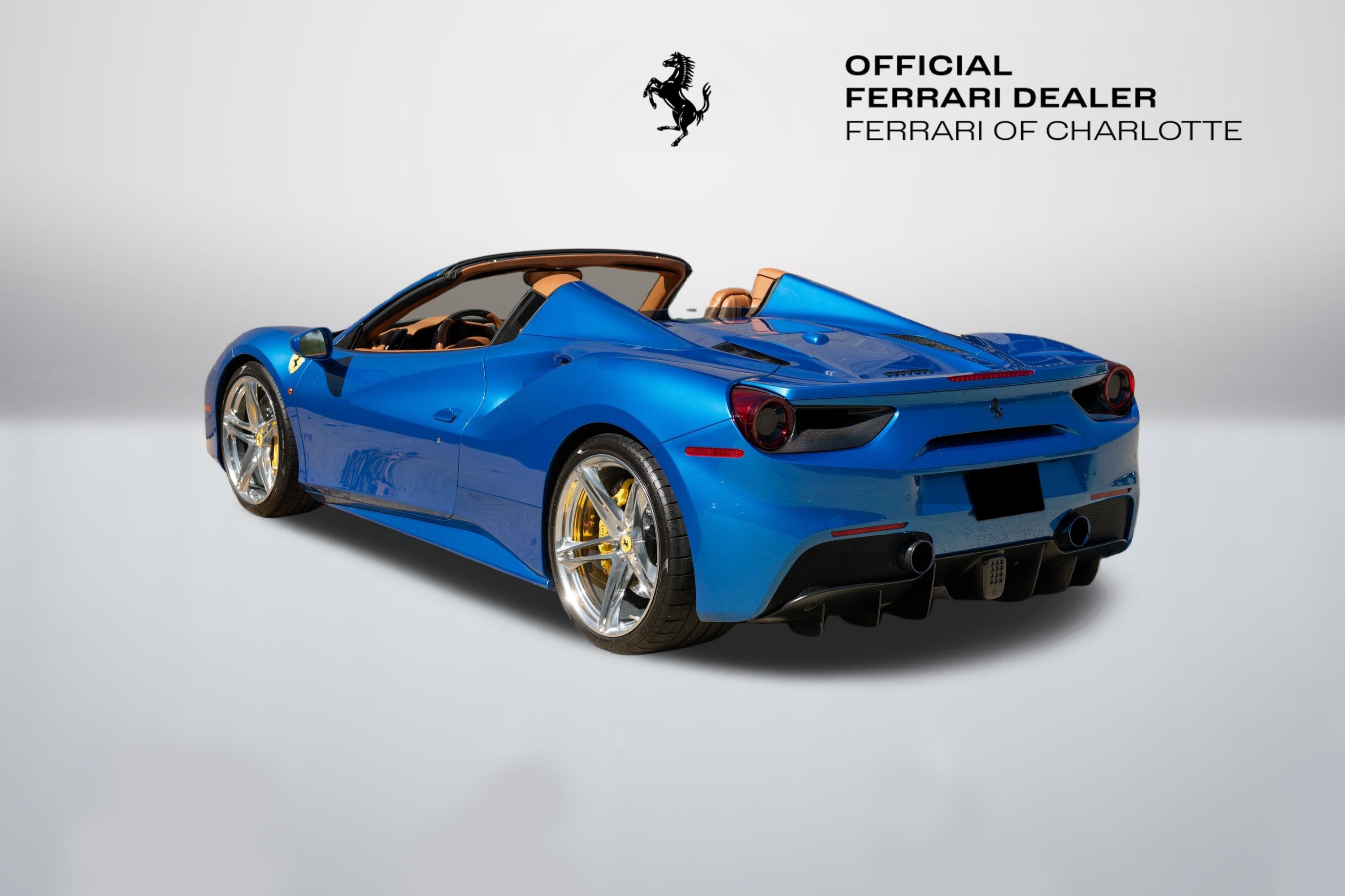 Used 2016 Blu Corsa Ferrari  image 2