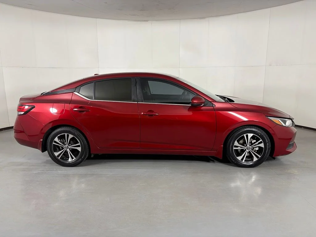 Used 2021 Red Nissan SV image 9