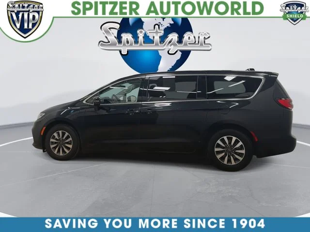 Used 2024 Black Chrysler Select image 7
