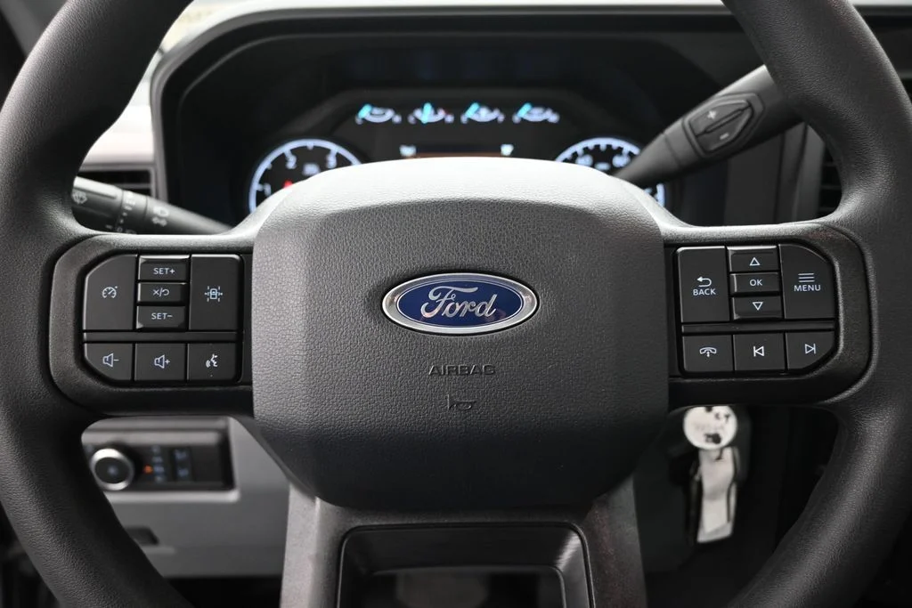 New 2026 Oxford White Ford XL image 10