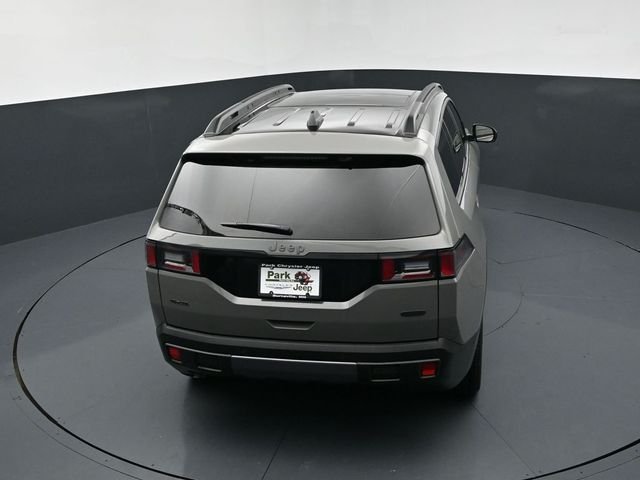 New 2026 Sting-Gray Clear-Coat Exterior Paint Jeep Overland image 17