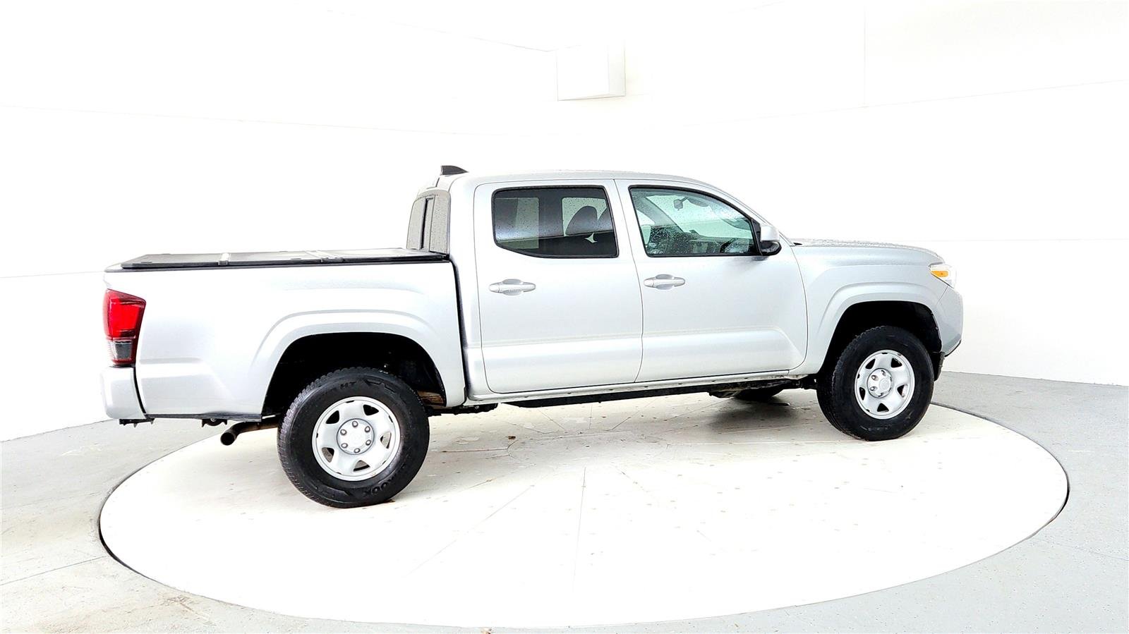 2022 Toyota Tacoma SR - Photo 6