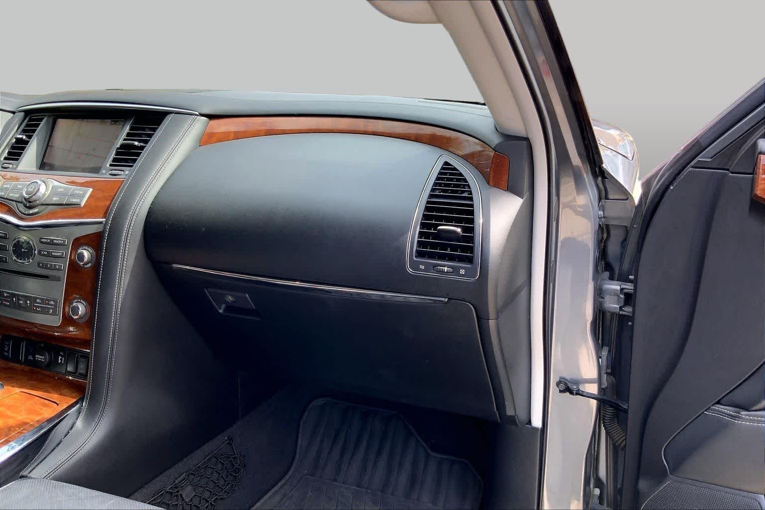Used 2019 Graphite Shadow INFINITI LUXE image 18
