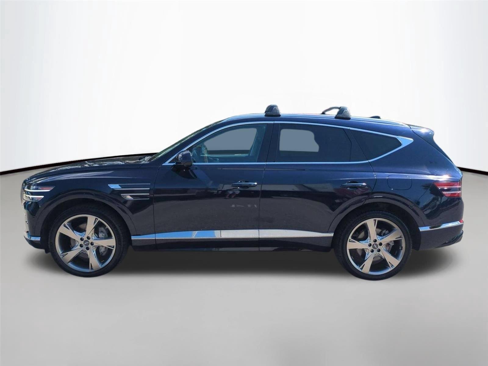 Used 2024 Capri Blue Genesis  image 2