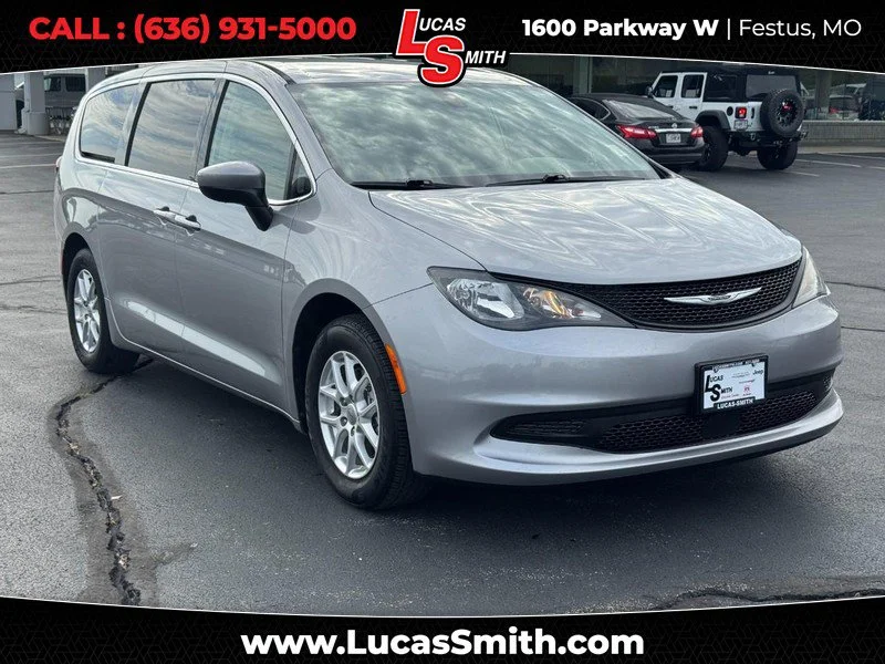2021 Chrysler Voyager