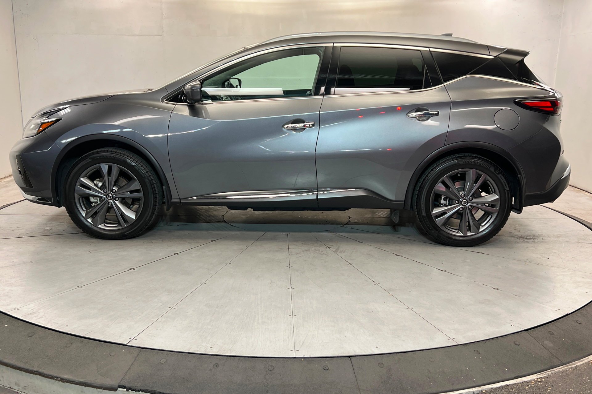 Used 2021 Gun Metallic Nissan Platinum image 2