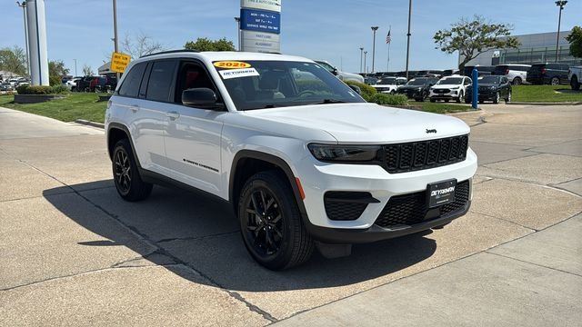 Certified Used 2025 White Jeep Altitude image 2