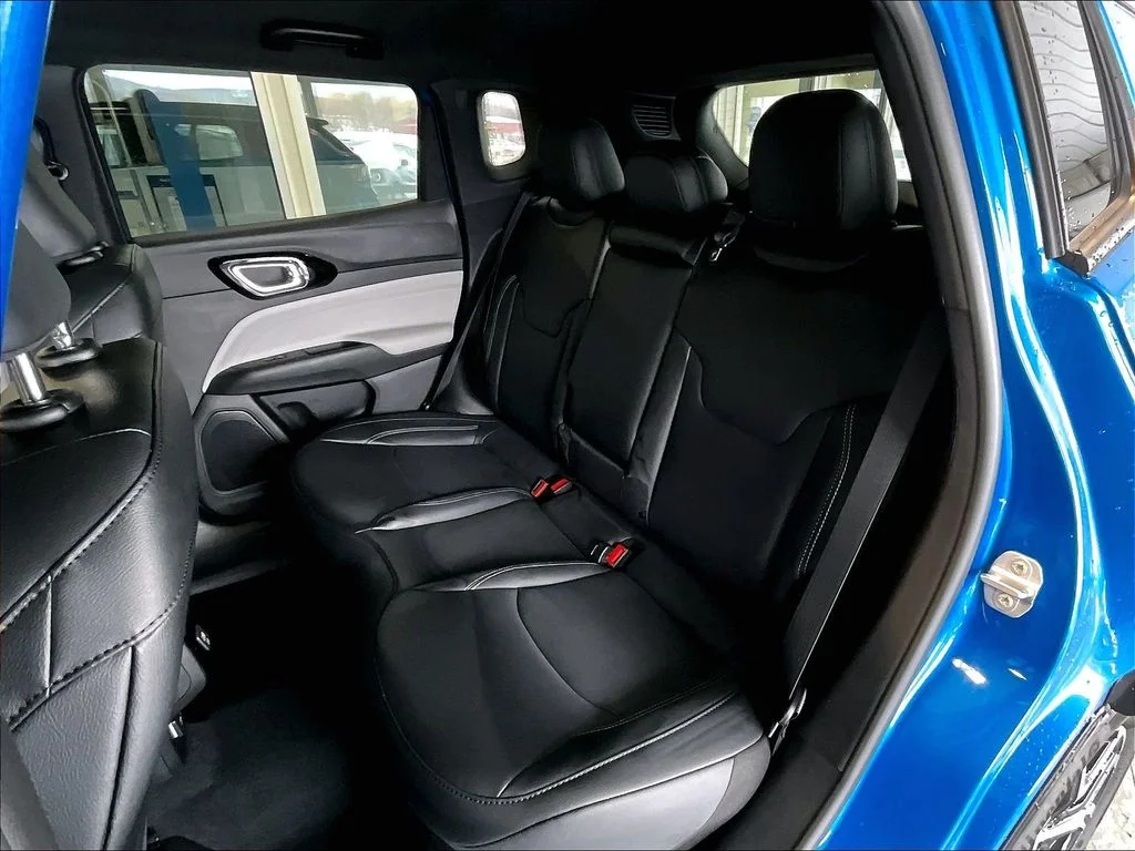 New 2026 Hydro Blue Pearlcoat Jeep Limited image 15
