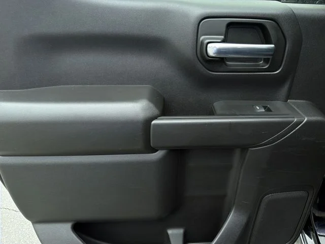 Used 2025 Black Chevrolet Custom image 22