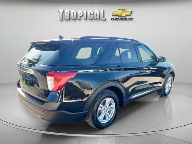 Used 2022 Black Ford XLT image 5