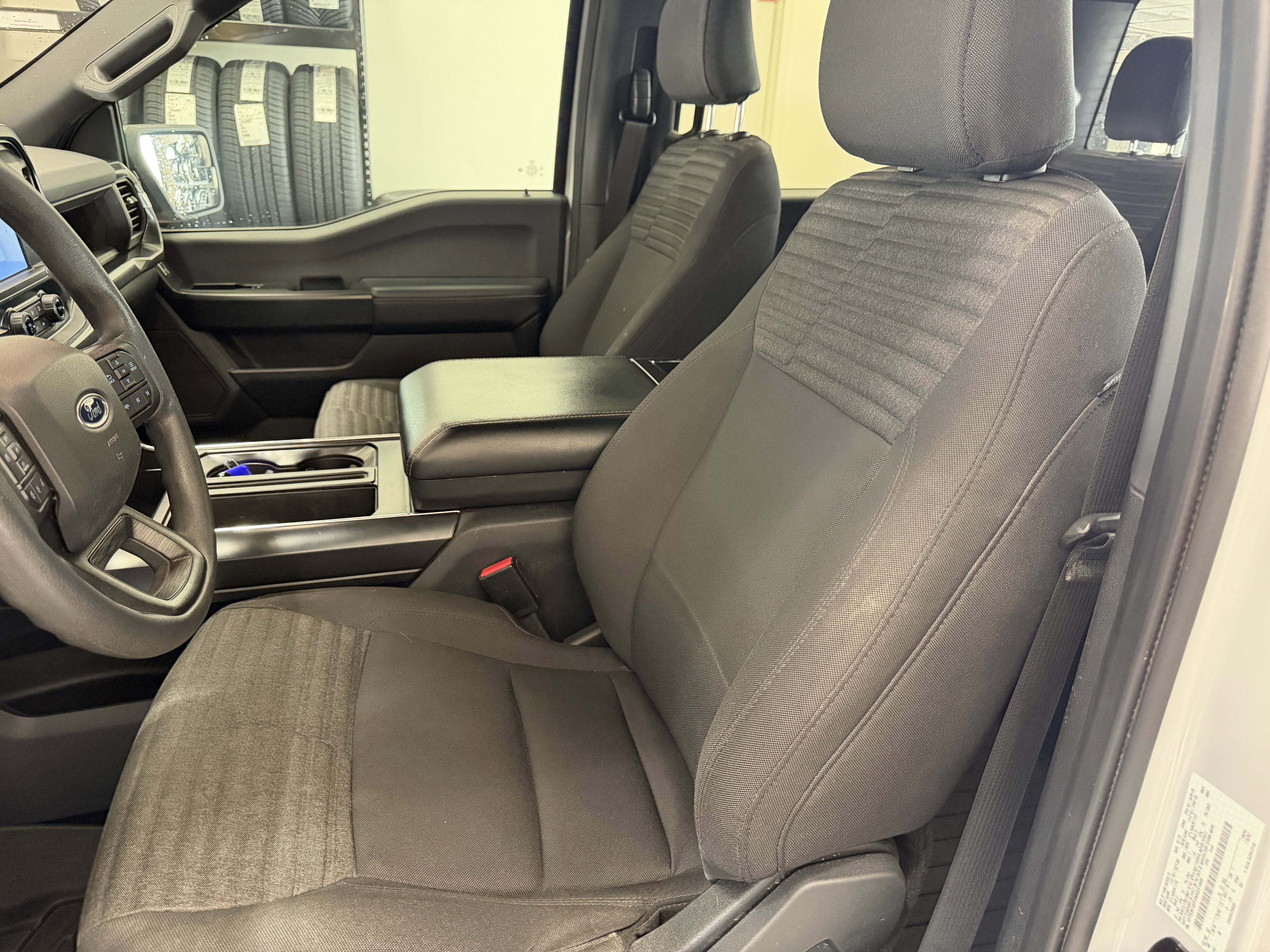 Used 2022 White Metallic Ford XL image 13