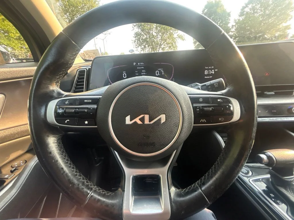 Used 2024 Black Kia EX image 19