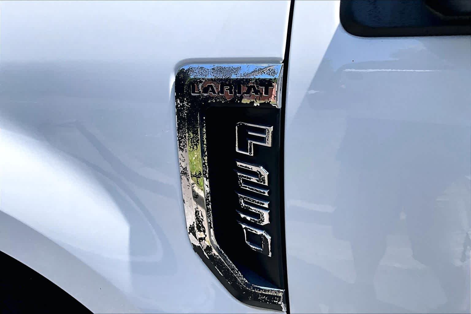 Used 2019 Oxford White Ford LARIAT image 10