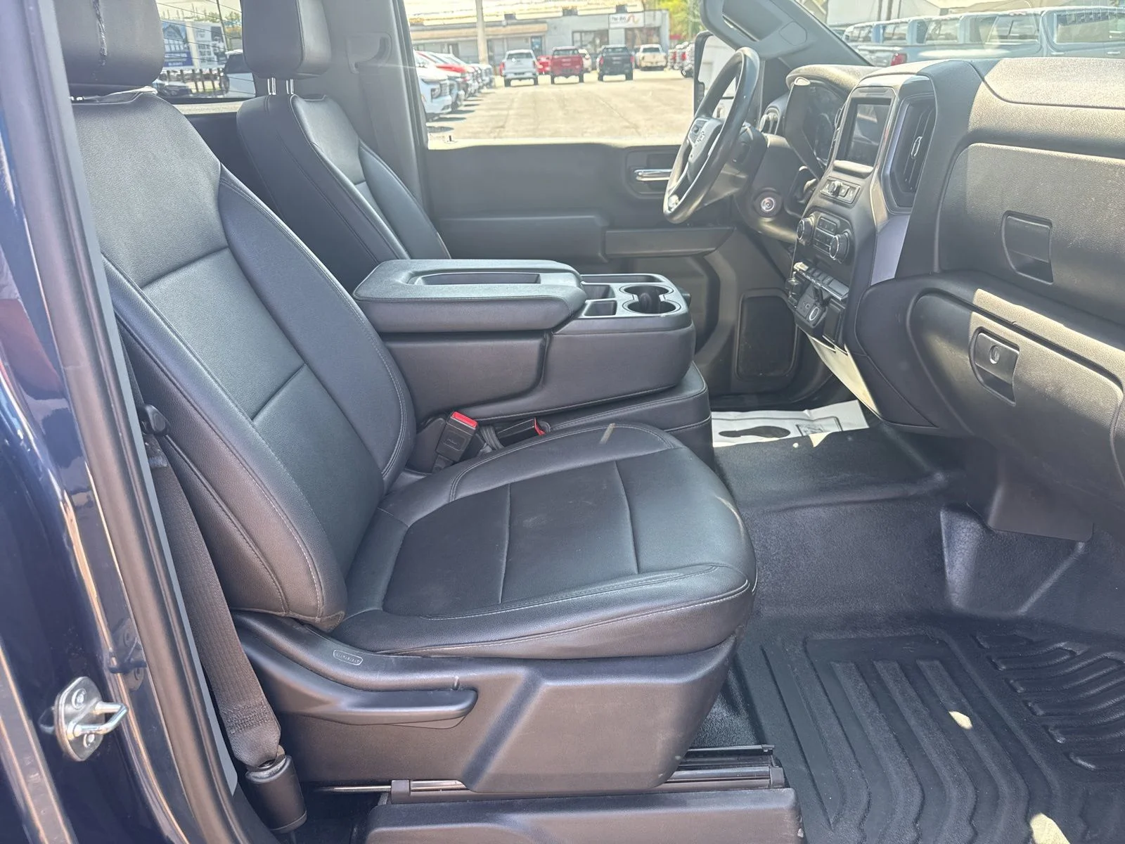 Used 2021 Blue Chevrolet Work Truck image 18