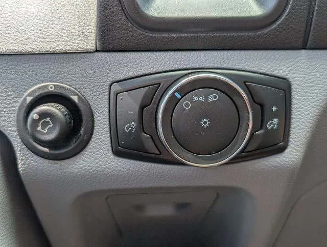 Used 2018 Oxford White Ford Base image 20