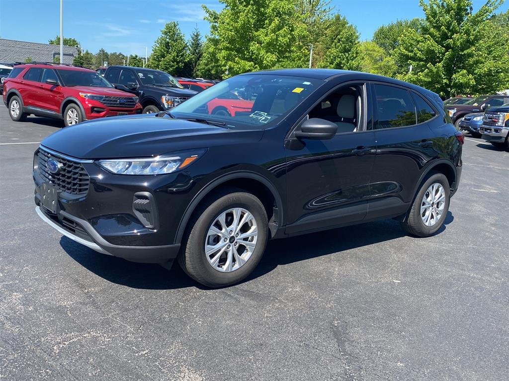 Used 2025 Agate Black Ford Active image 6