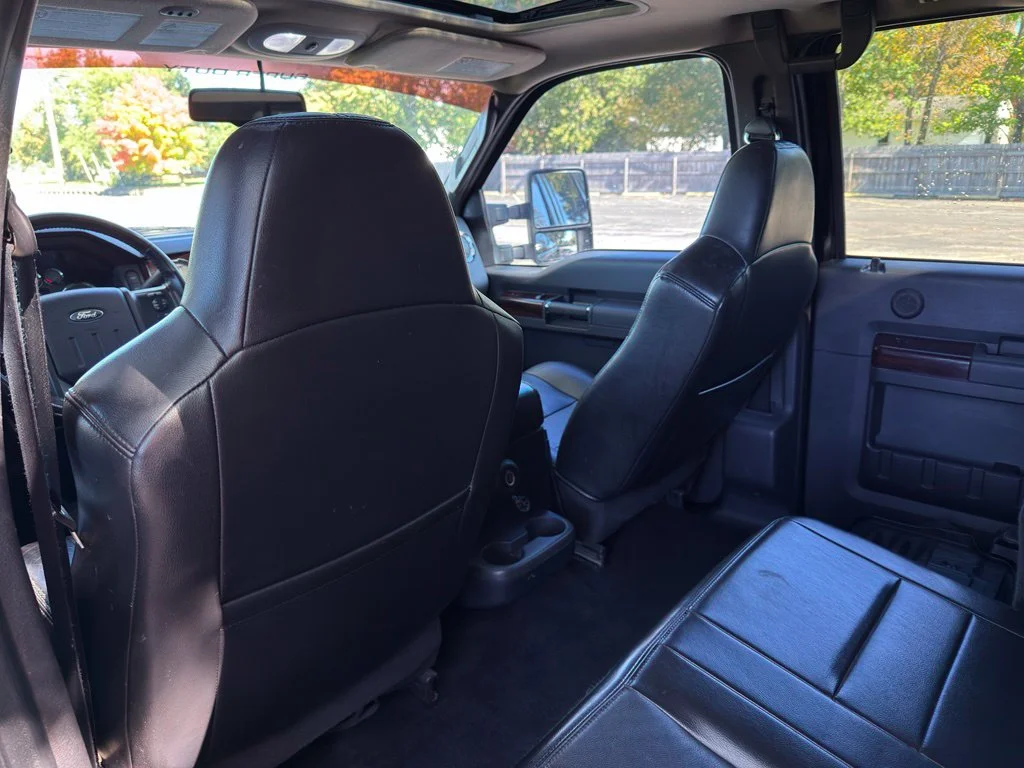 Used 2010 Black Ford Lariat image 23
