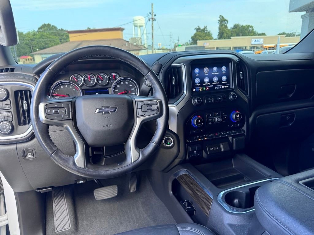 Used 2021 White Chevrolet RST image 14