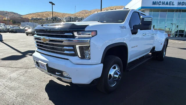 2023 Chevrolet Silverado 3500HD High Country - Photo 7