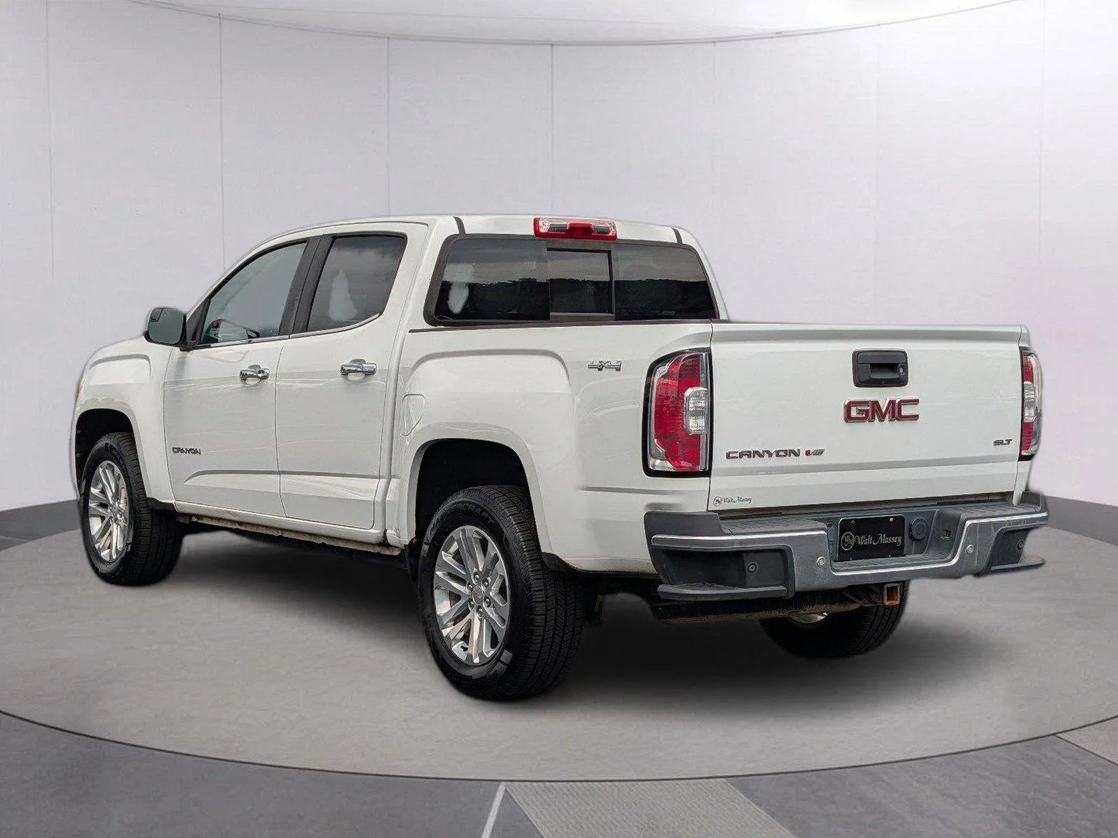 Used 2020 SUMMIT WHITE GMC 4WD SLT image 3