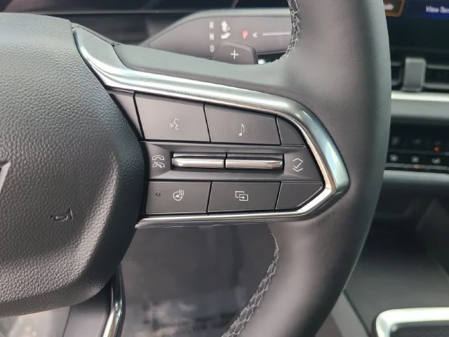 New 2027 Sterling Gray Metallic Chevrolet LT image 28
