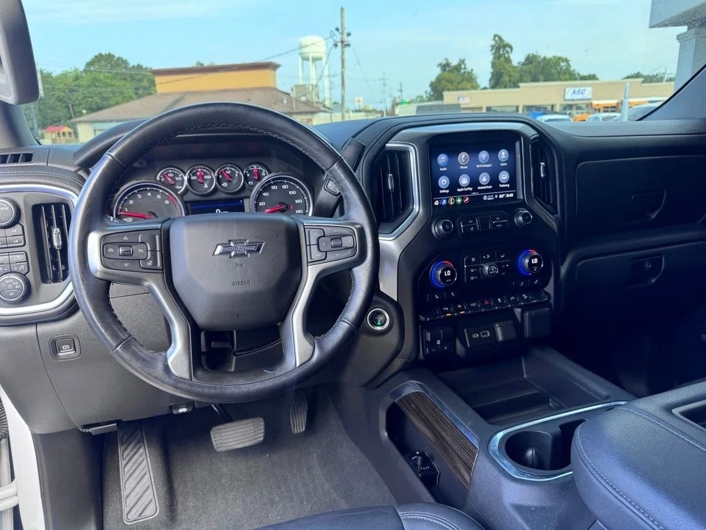 Used 2021 White Chevrolet RST image 14