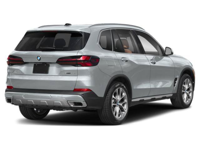 Used 2026 Skyscraper Grey Metallic BMW sDrive40i image 2