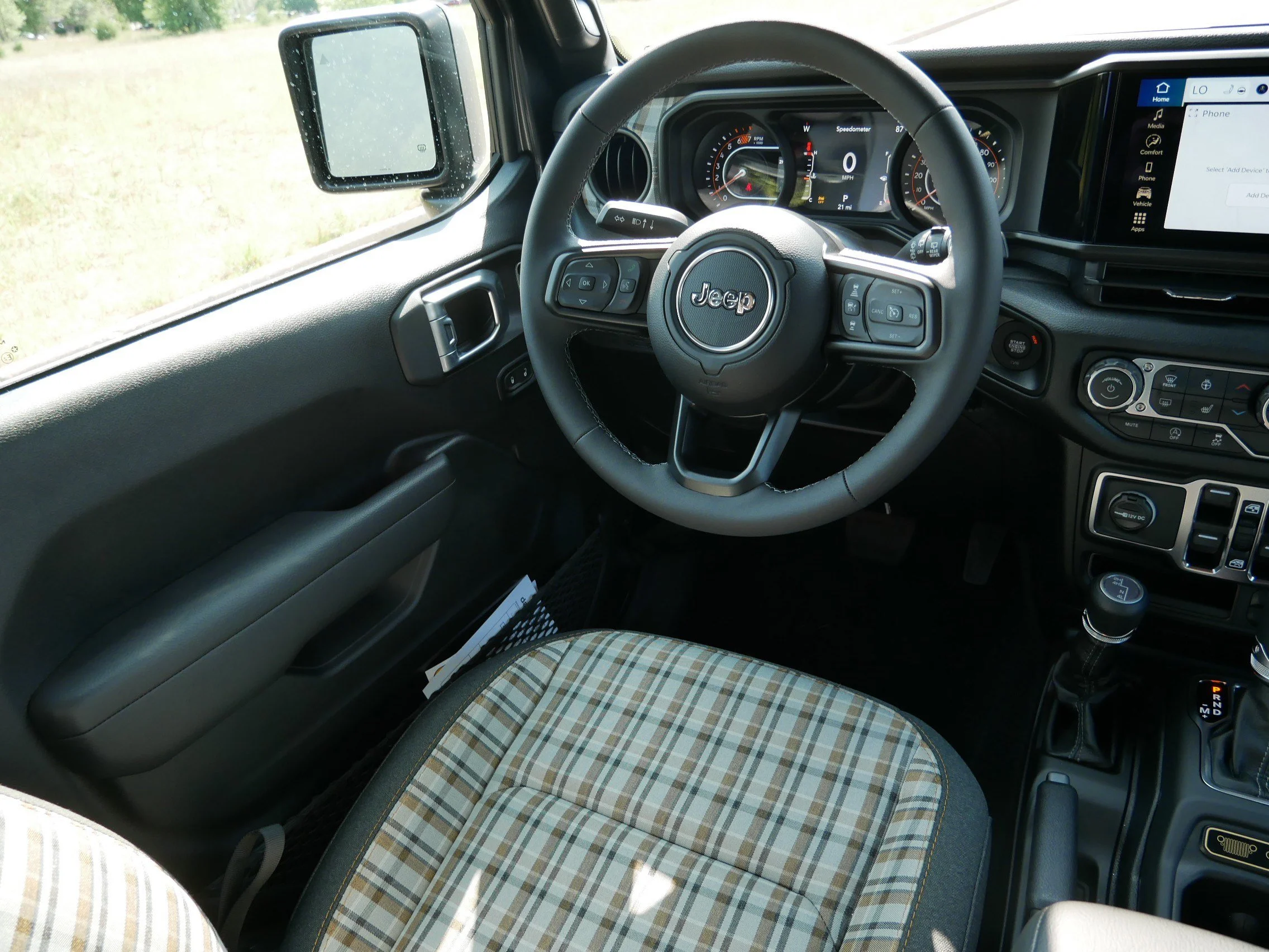 New 2026 Granite Crystal Metallic Clear-Coat Exterior Paint Jeep 85th Anniversary image 9