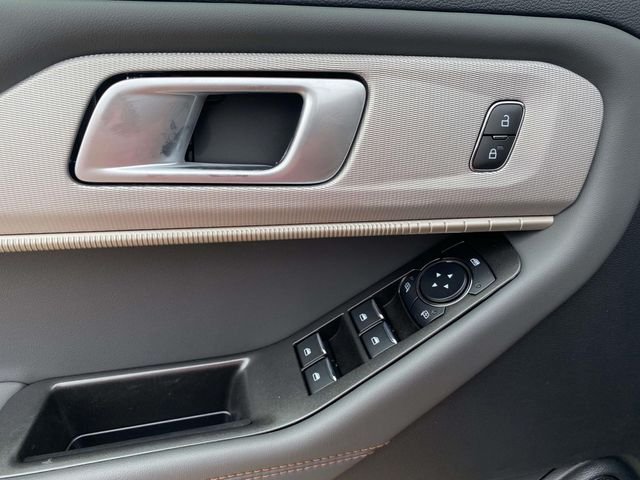 New 2026 Carbonized Gray Metallic Ford Active image 13