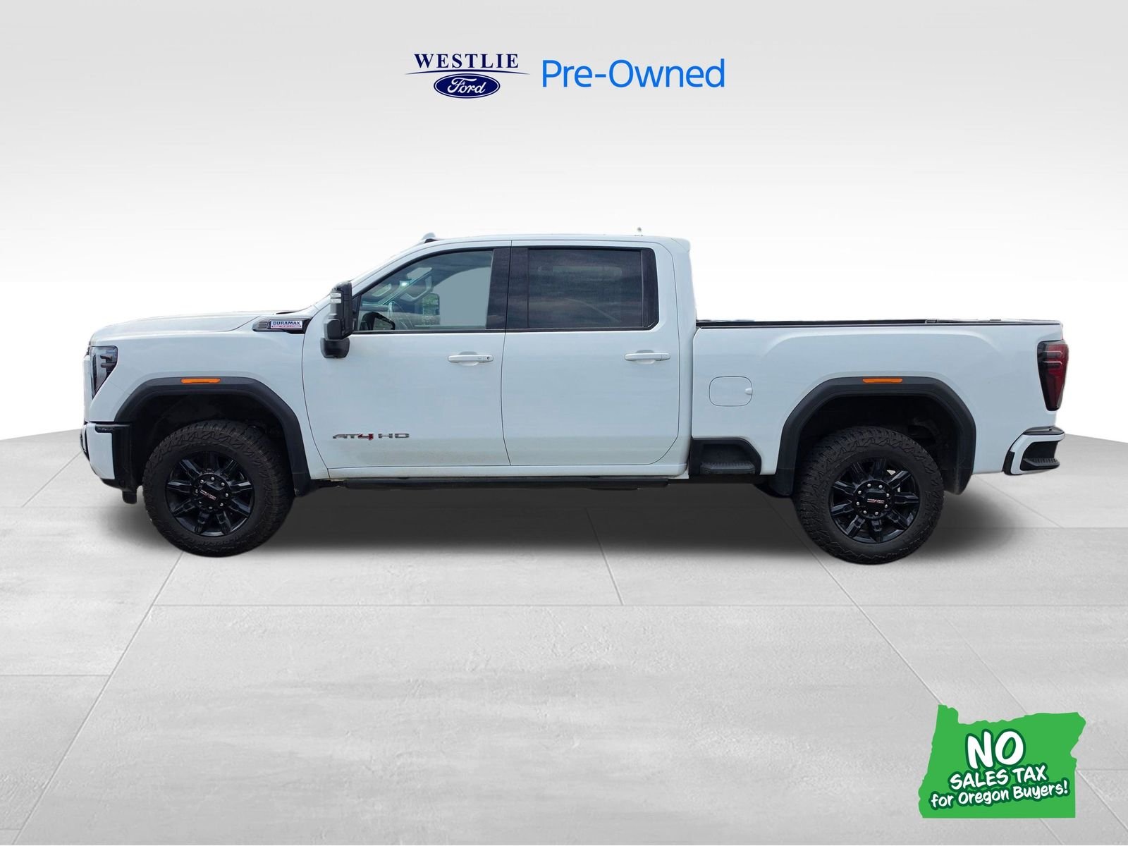 2024 GMC Sierra 4WD Crew Cab Standard Box AT4's photo